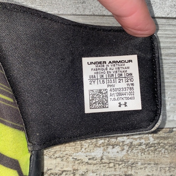 Youth Under Armour Black & Green Flip Flops - 2Y - Picture 9 of 10